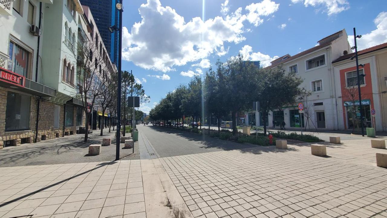 Metropolitan Apartments - City Center Tirana Exterior foto