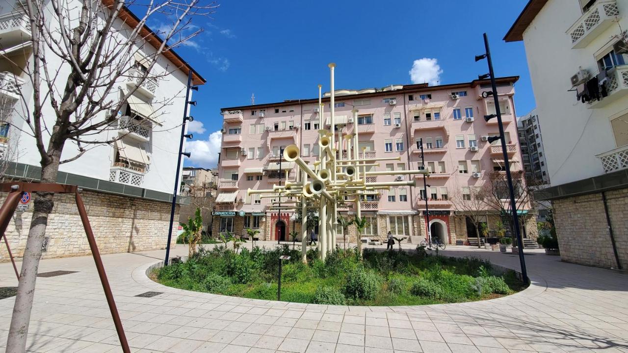 Metropolitan Apartments - City Center Tirana Exterior foto